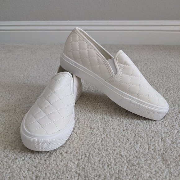 Jenn Ardor Shoes - NWOT Jenn Ardor slip-on sneakers, size 8, white